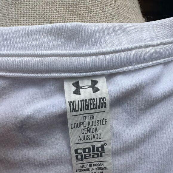 Under Armour White Long Sleeve Performance Tee - Picture 3 of 4